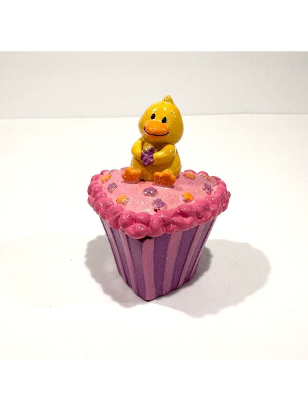 Vintage Y2K Claire's Duck Ducky Cupcake Heart Trinket Box - 2007